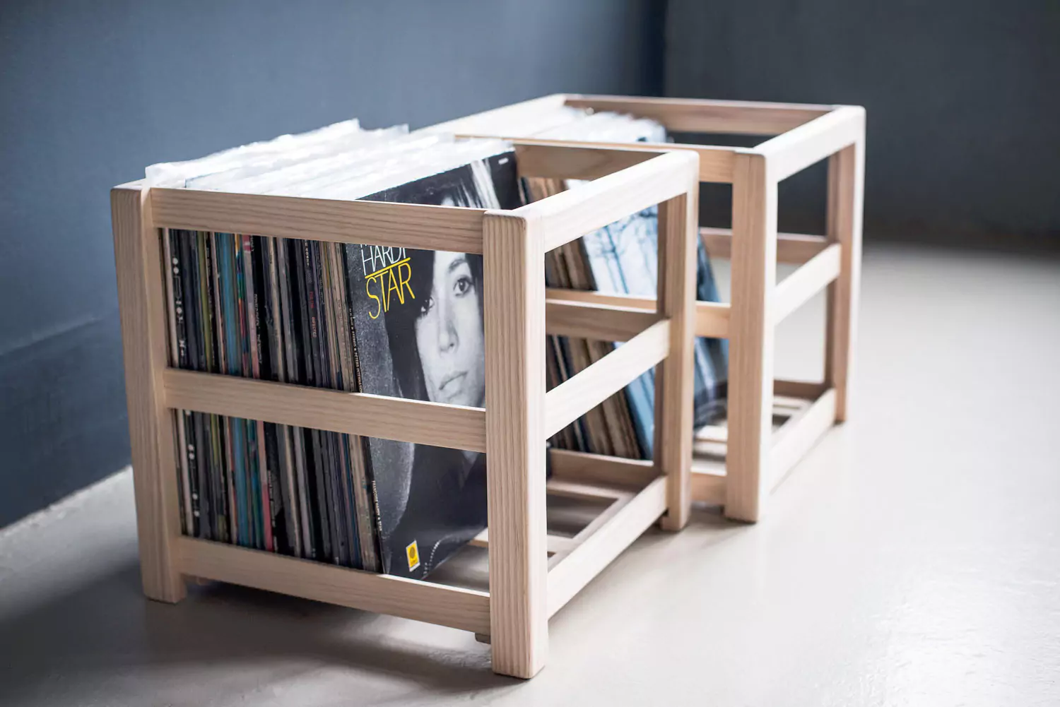 Twisted papir tilbehør record crate | OMA Audio-furniture - Oswalds Mill Audio